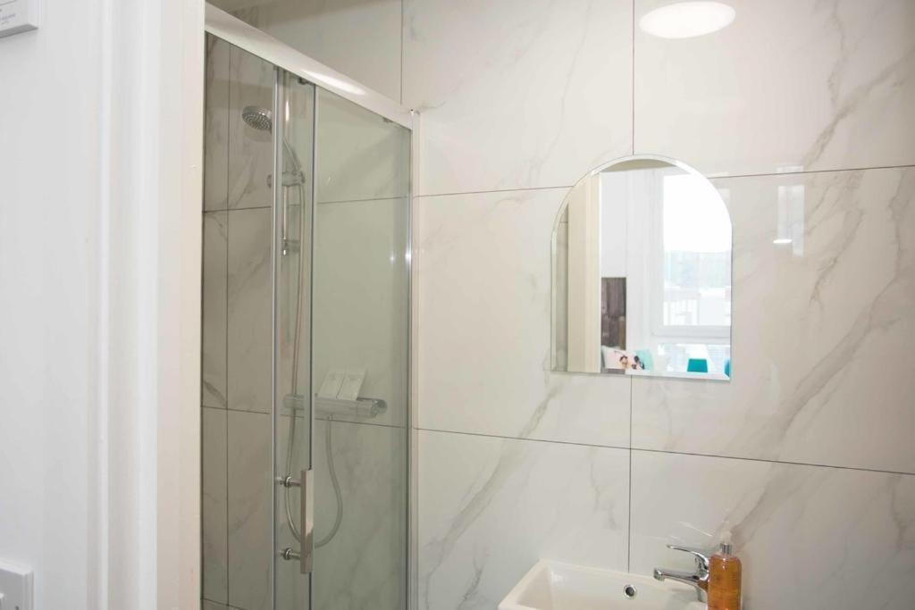 Greenwich Serviced Apartments Londra Exterior foto
